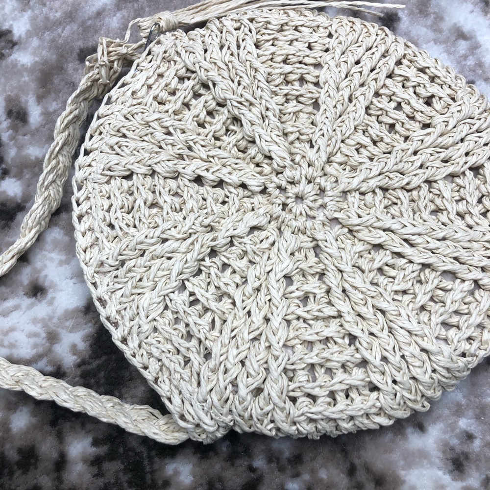 Rattan Round Women’s Purse Cross Body New Cream - Picture 4 of 6